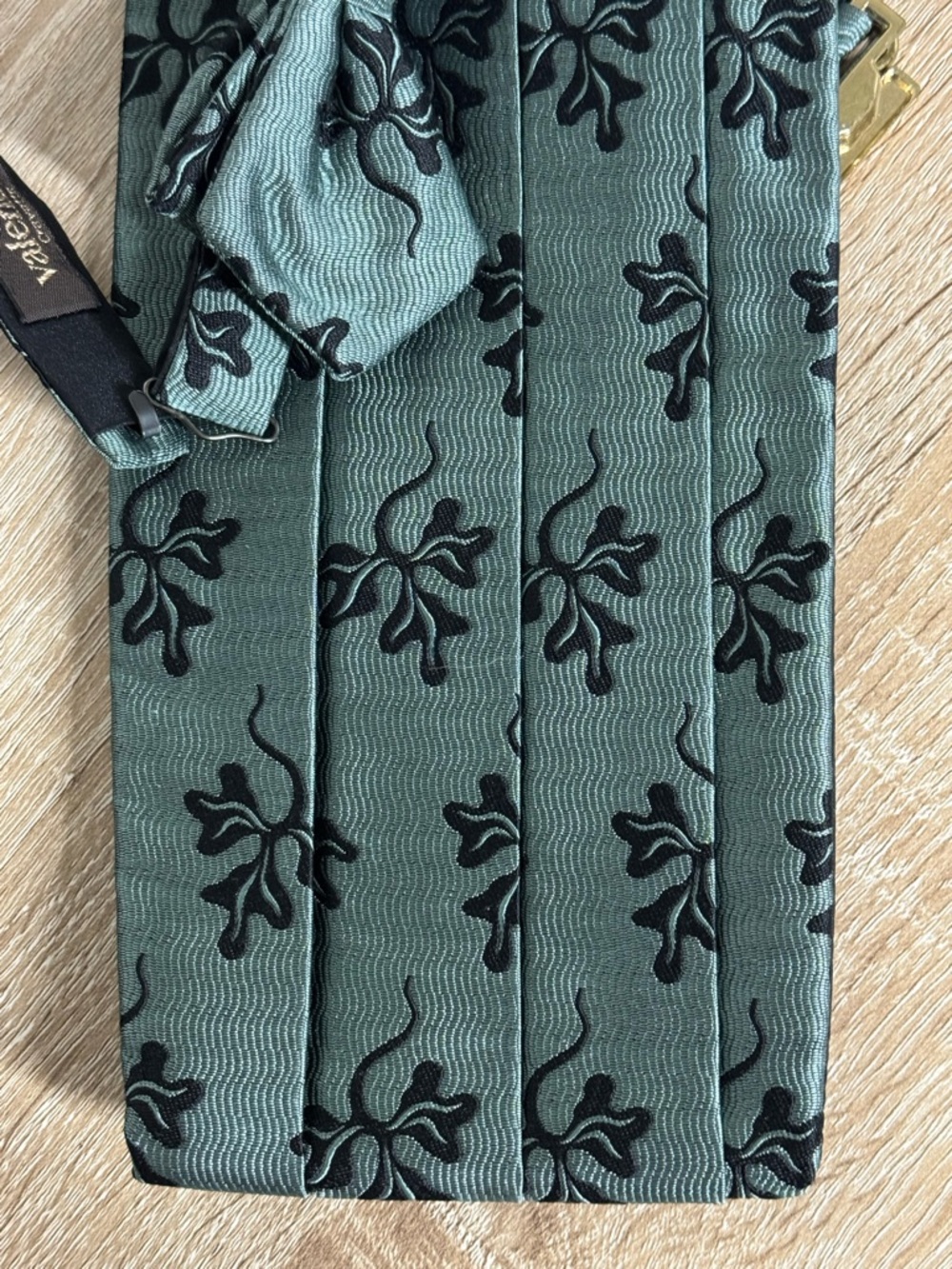Vintage Valentino Cravatte formal cummerbund matching pre-tied bow tie silk set - Picture 2 of 13